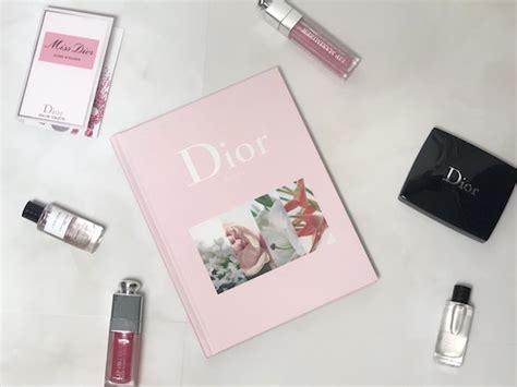 【レビュー】Oggi (オッジ) 9月号の付録 Dior BEAUTY ノートは .